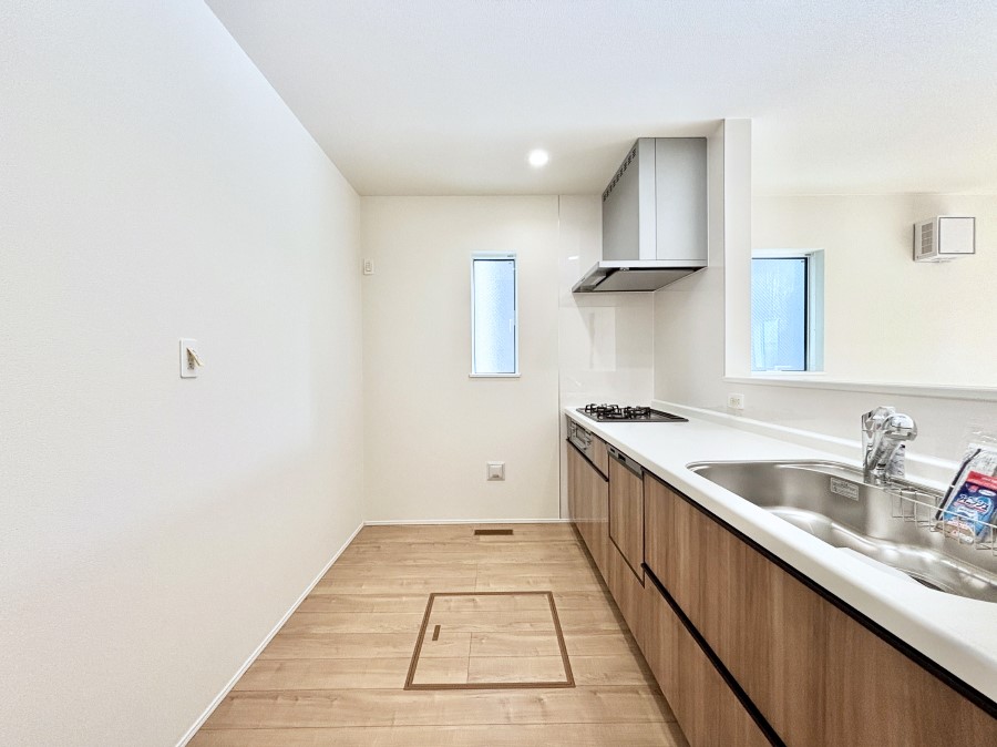 Lb` u₩ȕʂ蔲Lb`B̂Ŗ邭Cɂ𗧂܂B