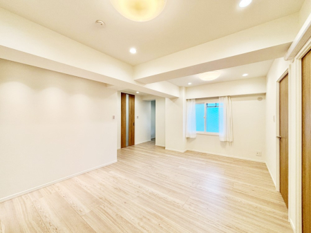 rO Ƒ̓₩Șbŕ܂閾邢rO