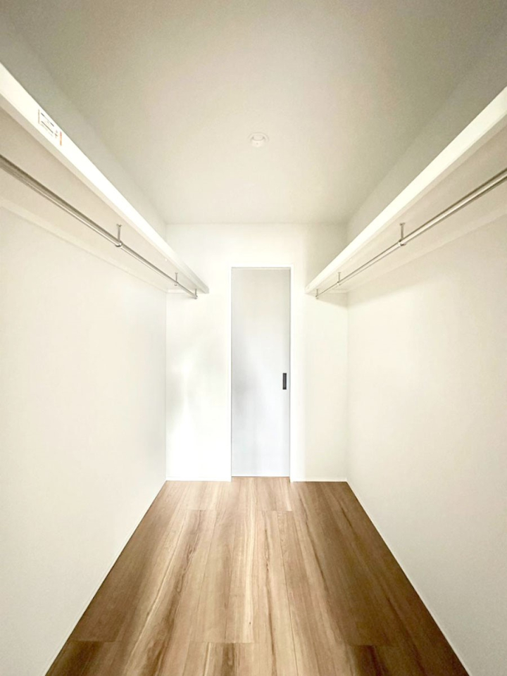 ���̑� �E�H�[�N�C���N���[�[�b�g�t���Ő�����Ԃ��L�����p�ł��܂��B