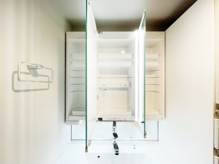 ̑ Oʋ̗ɁAϕiqpiȂǂ[\Bʑƕۂ܂I