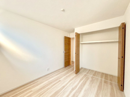 �q������ �q�������ɂ��������߂Ȏ��[�X�y�[�X�����Ղ�̋���