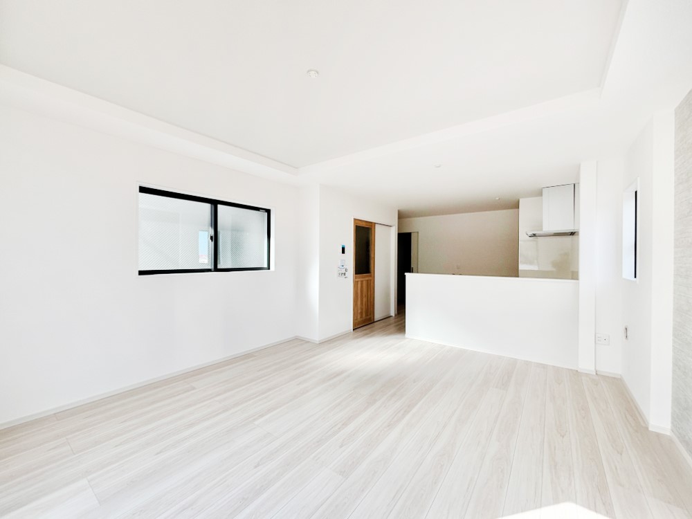 ���r���O ���Ƒ��̓��₩�Șb�����ŕ�܂�閾�邢���r���O  