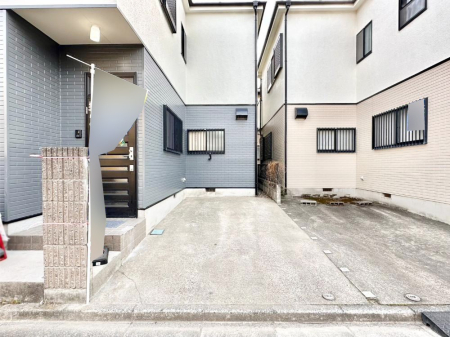  �����Ɍ������Ȃ����ԃX�y�[�X�B�@