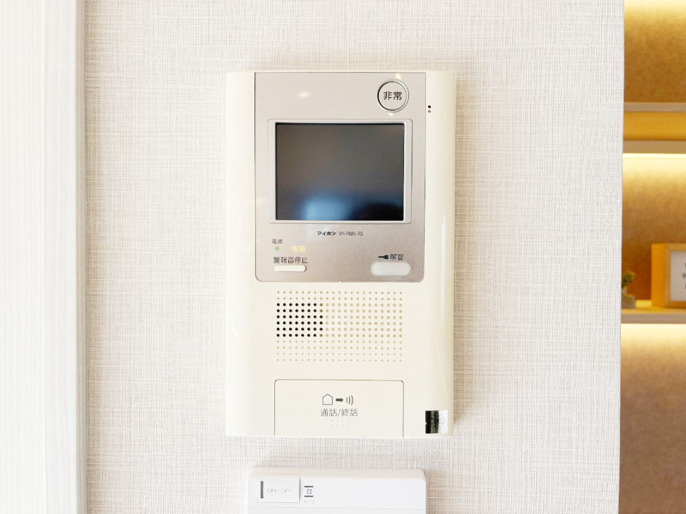 ̑ TVj^[tC^[tHtĂăZLeB[  