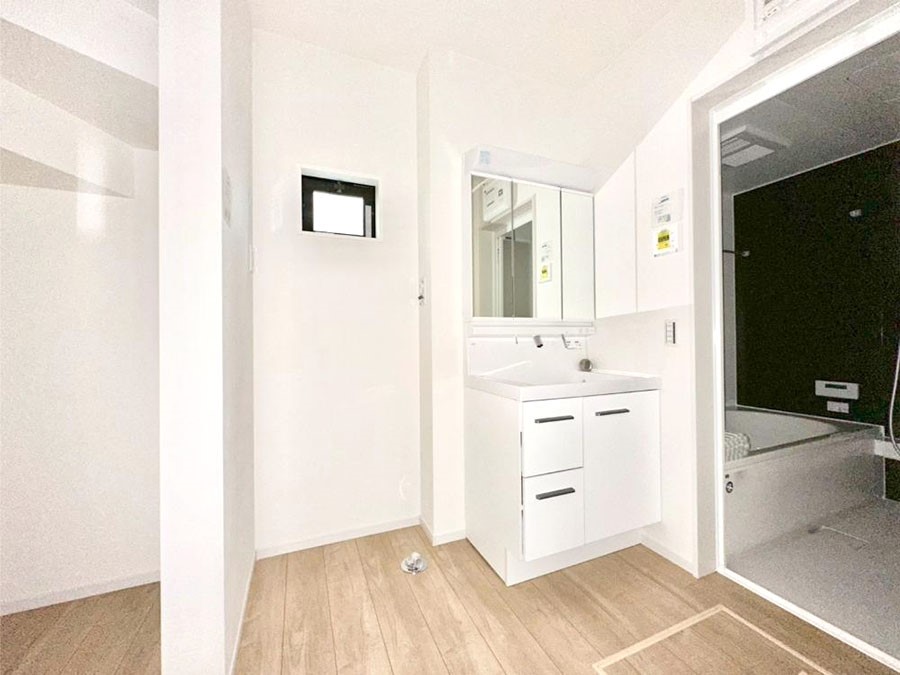 ̑ ̂KԂłB̐gxxCǂg܂B 