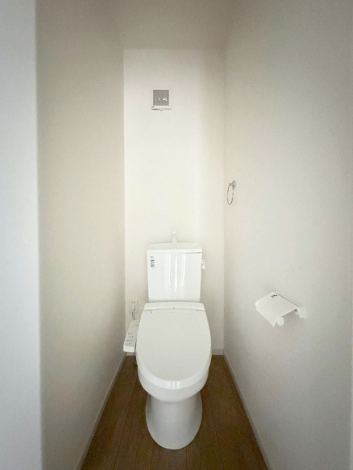 gC gC1K2KꂼɔzuĂĂƂĂ֗łB 