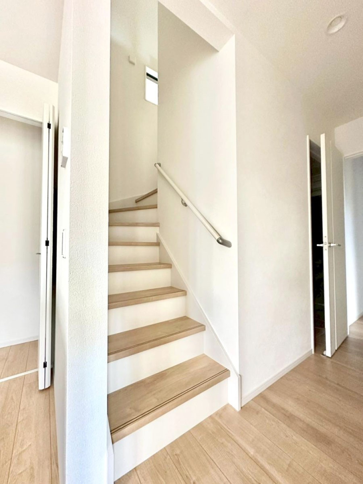 ̑ Ki͎肷tȂ̂ŏȂq܂₲̕Sł  