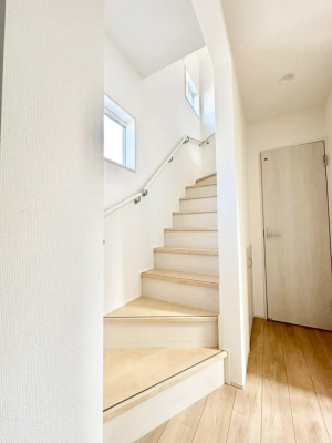 ���̑� �K�i�͎肷��t���Ȃ̂ŏ����Ȃ��q���܂₲����̕������S�ł�