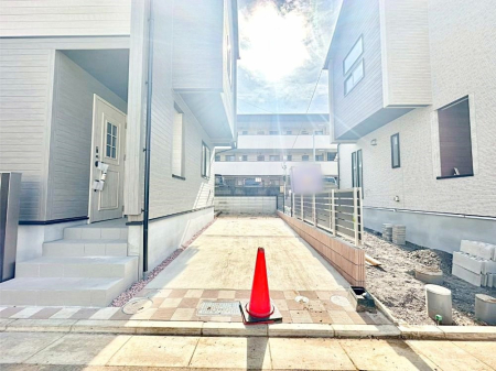  �����Ɍ������Ȃ����ԃX�y�[�X�B