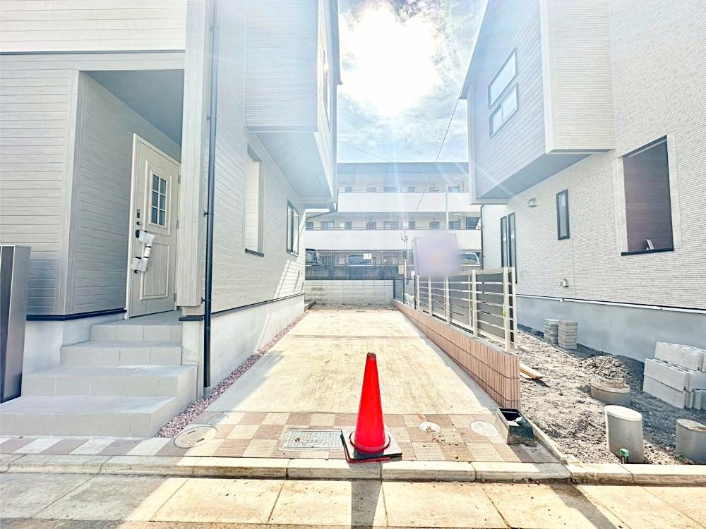  �����Ɍ������Ȃ����ԃX�y�[�X�B