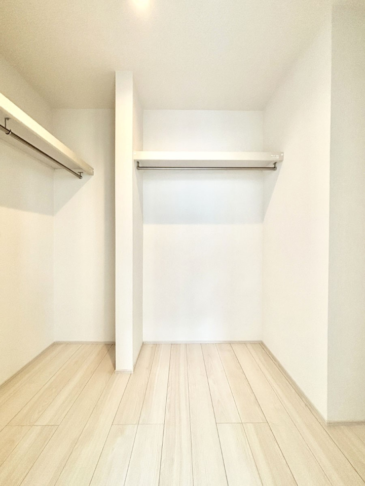 ̑ EH[NCN[[bgtŐԂLpł܂B