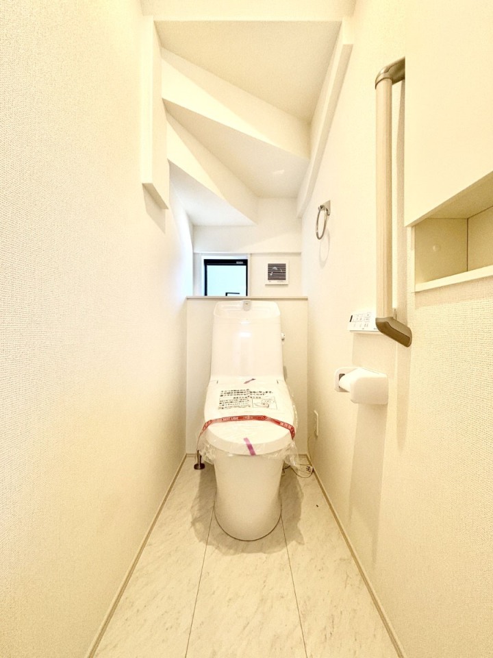 gC gC1K2KꂼɔzuĂĂƂĂ֗łB 