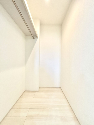 ̑ rO[BɎ[ƕW܂LDKXbLЕtłˁB  