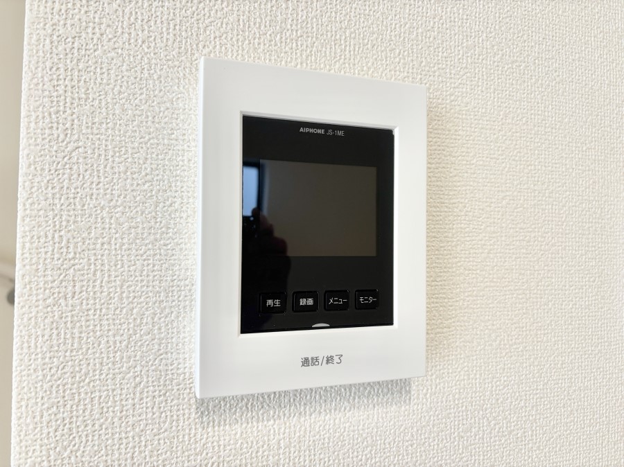 ���̑����� TV���j�^�[�t�C���^�[�z�����t���Ă��ăZ�L�����e�B�[��