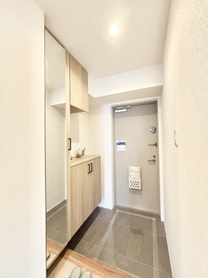 ���� ���ւɂ͎��[�������Ղ肠��̂ŃX�b�L�������q���I�ȋ�Ԃ�ۂĂ���