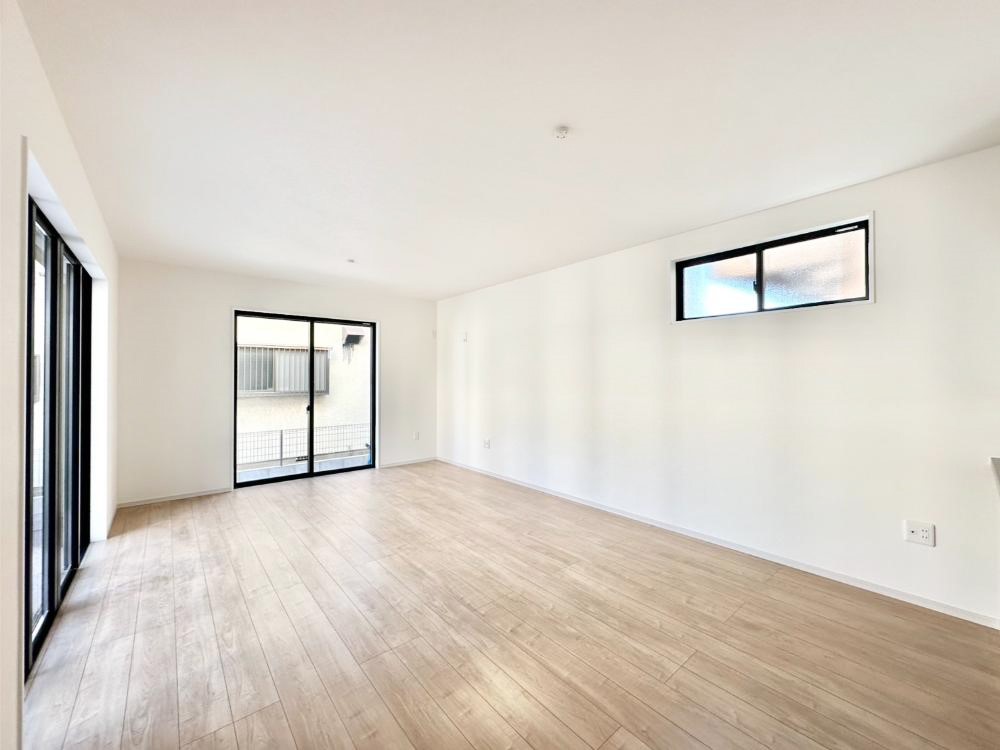 ���r���O �i�`�������e�C�X�g�̗D�����_�炩���F�g���̃t���[�����O���f�G�ȃ��r���O�ł��ˁB