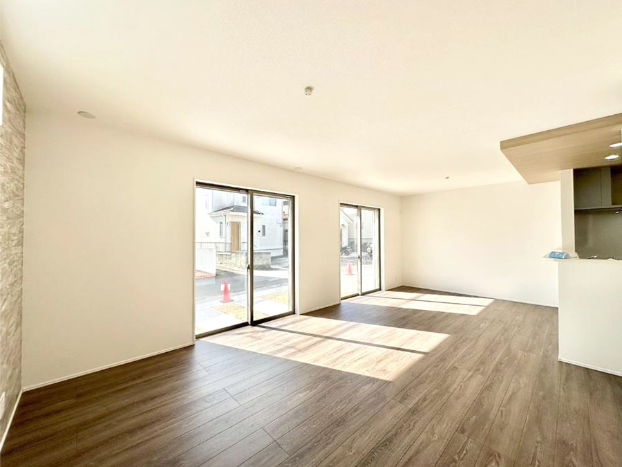 ���r���O �Z�ޕ��̌��������o�����A�C���e���A���l����̂��y���݂ȃ��r���O�ł��I 