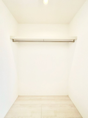 ̑ EH[NCN[[bgtŐԂLpł܂B