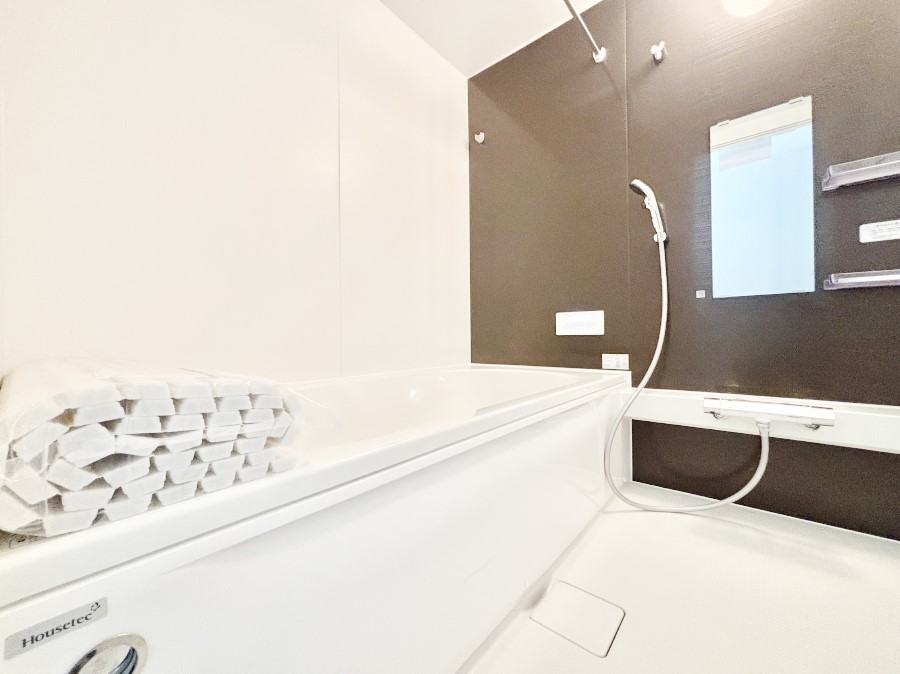 ���� ����̔�������Ă���閾�邢�������̂���o�X���[��