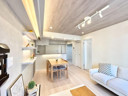 ̑ X^CbVȃfUCŃCeAl̂y݂łˁI