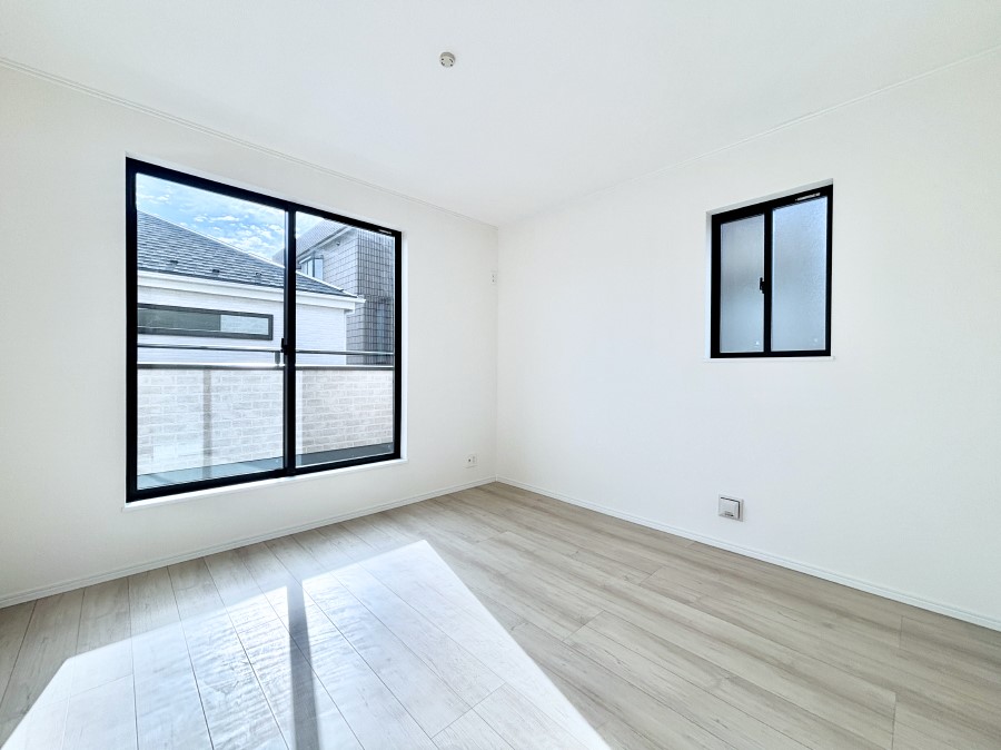 �Q�� ���邢�o���R�j�[�T�C�h�ɗm����ݒu�B�ڊo�߂̗ǂ��Q���ɁB 