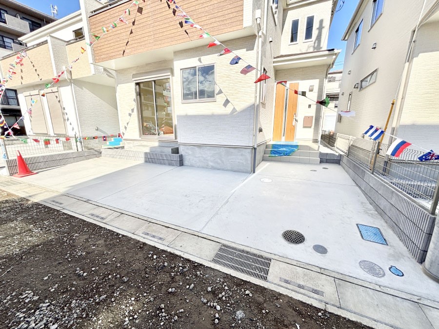  �����Ɍ������Ȃ����ԃX�y�[�X�B