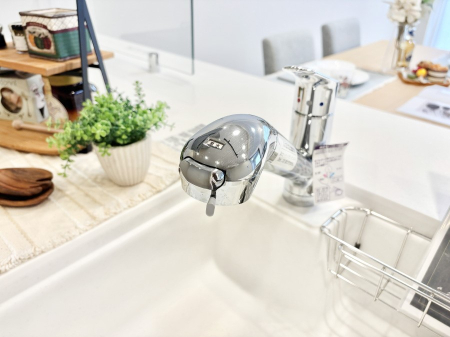 ̑ łȂB̐ŐƏ򐅂gB