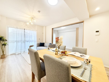 rO Ƒc̎ԂȂ났̃rO_CjOB   