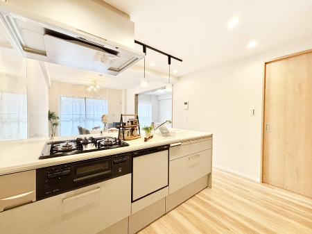 Lb` rOŗVԂqlȂ炨łΖʃLb`B  