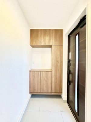 ���� ���ʔ��͂��Ƒ��̎ʐ^��G�߂̃C���e���A�ŏ���I�Ƃ��ĉ��o�ł��܂�