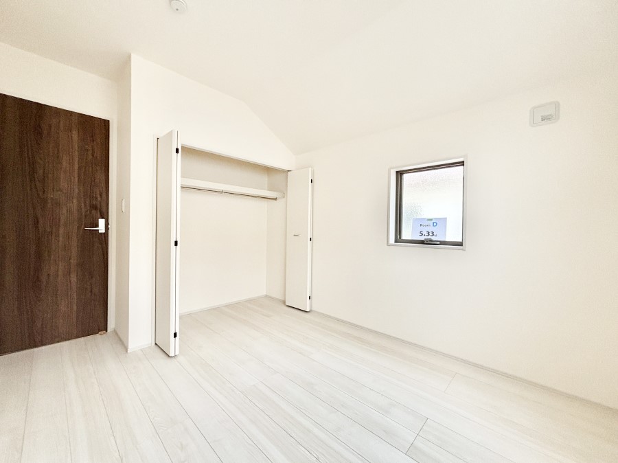 �q������ �q�ǂ������ɂ҂�����̖��邢��ԁB  