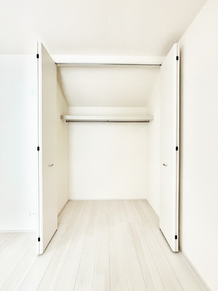 ���[ �����Ղ�̎��[�X�y�[�X�ŉ��K�ɕ�点���� 