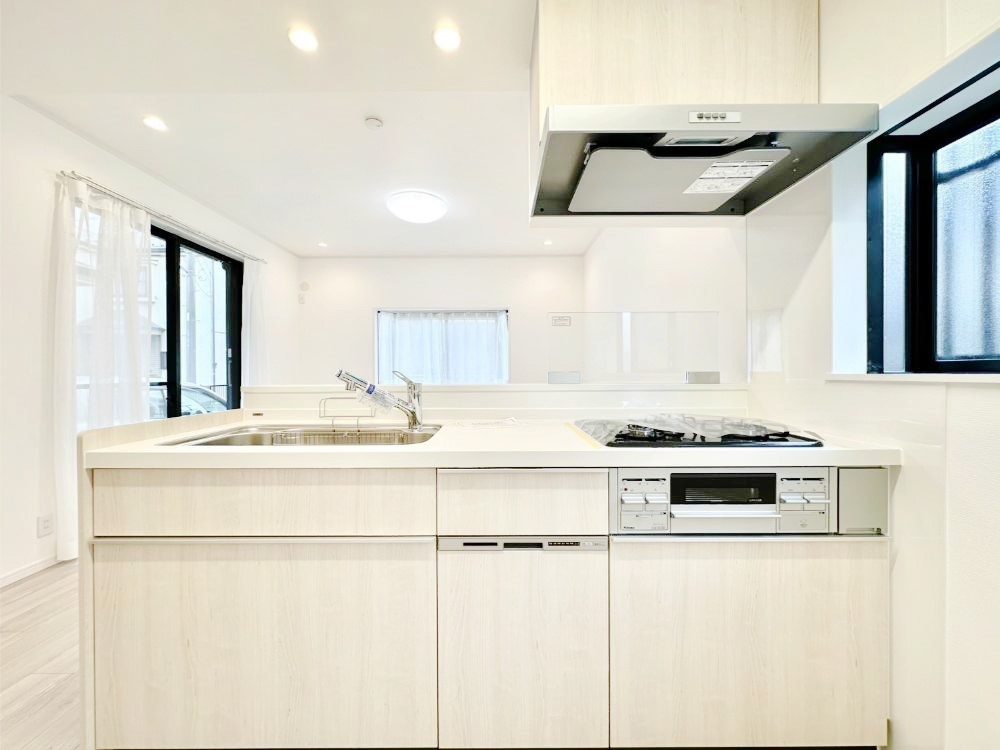 �L�b�`�� ��Ƃ肠��L�b�`���ł͂��Ƒ��Ɗy�������������ł��܂��B