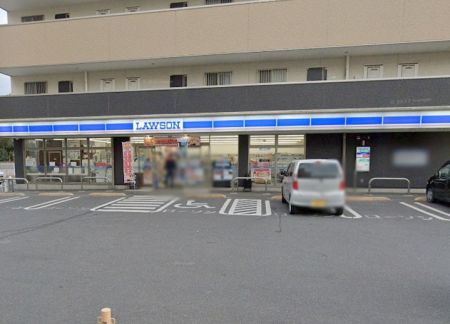 ���ӊ� �R���r�j 300m ���[�\�� �������܍�����꒚�ړX