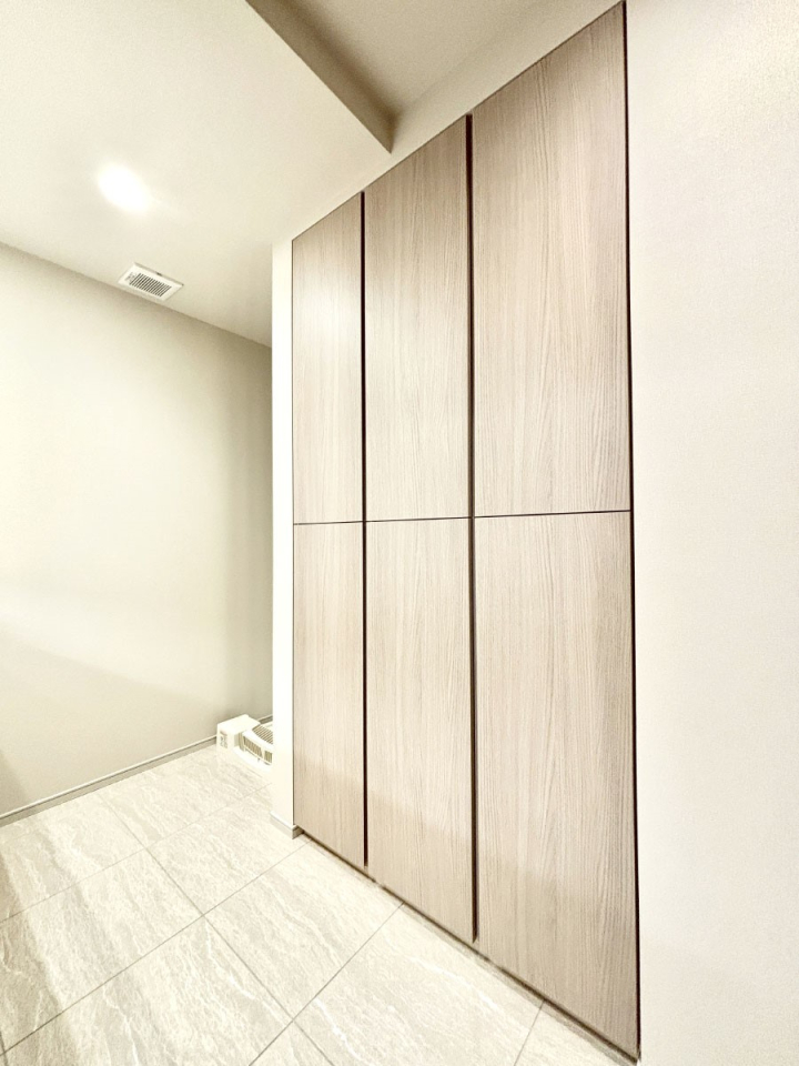 ���̑����� �L�����[�B�|�������G�߂̏��������[���邱�Ƃ��ł��܂��B