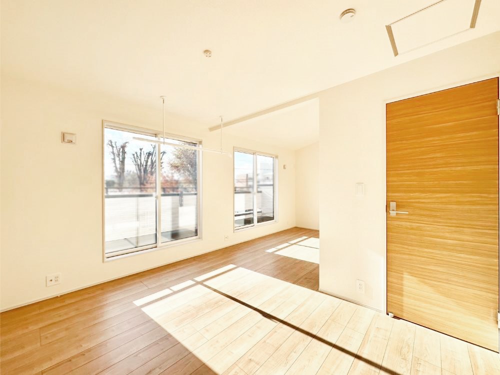 �Q�� ���邢�o���R�j�[�T�C�h�ɗm����ݒu�B�ڊo�߂̗ǂ��Q���ɁB