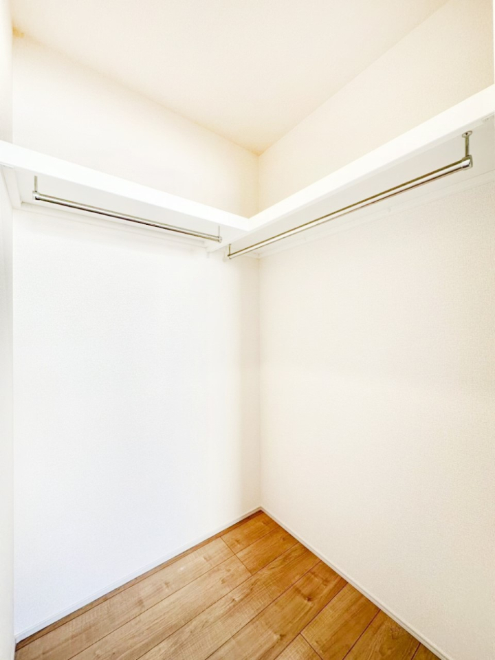 ���̑� �ߗނ��n���K�[�Ɋ|�����܂܎��[�ł���WIC�B�ߗނ̐������ڂ����₷���ĕ֗��ł��I