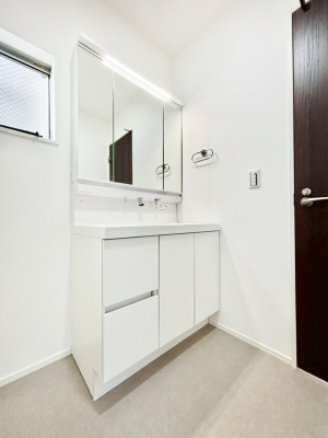 ���̑� ��Ƃ�̐��ʃX�y�[�X�Œ��̐g�x�x�����N���N