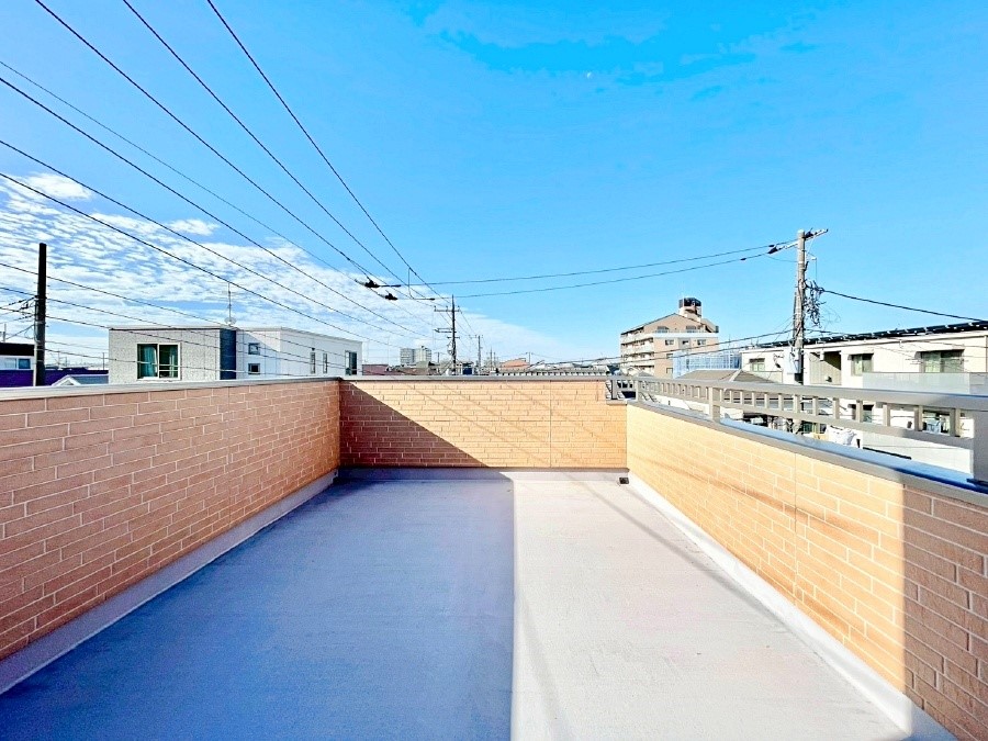 oRj[ [toRj[B߂ǂA傫Ȑ󕨂LĊ܂B