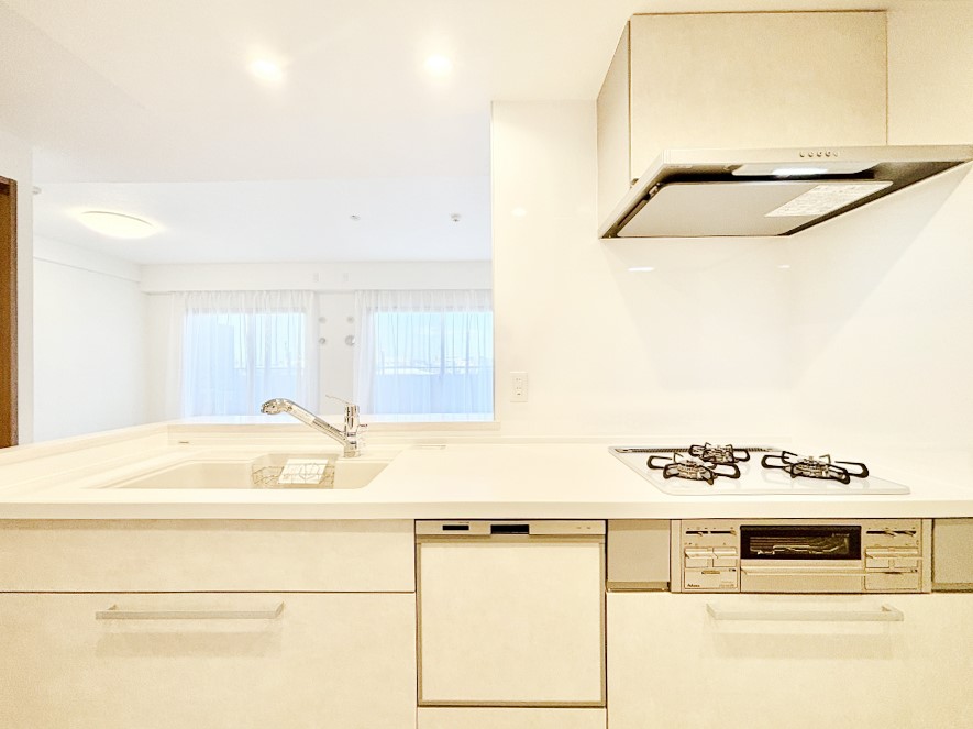 �L�b�`�� �������������I�ɁA�y�����I�V�X�e���L�b�`��