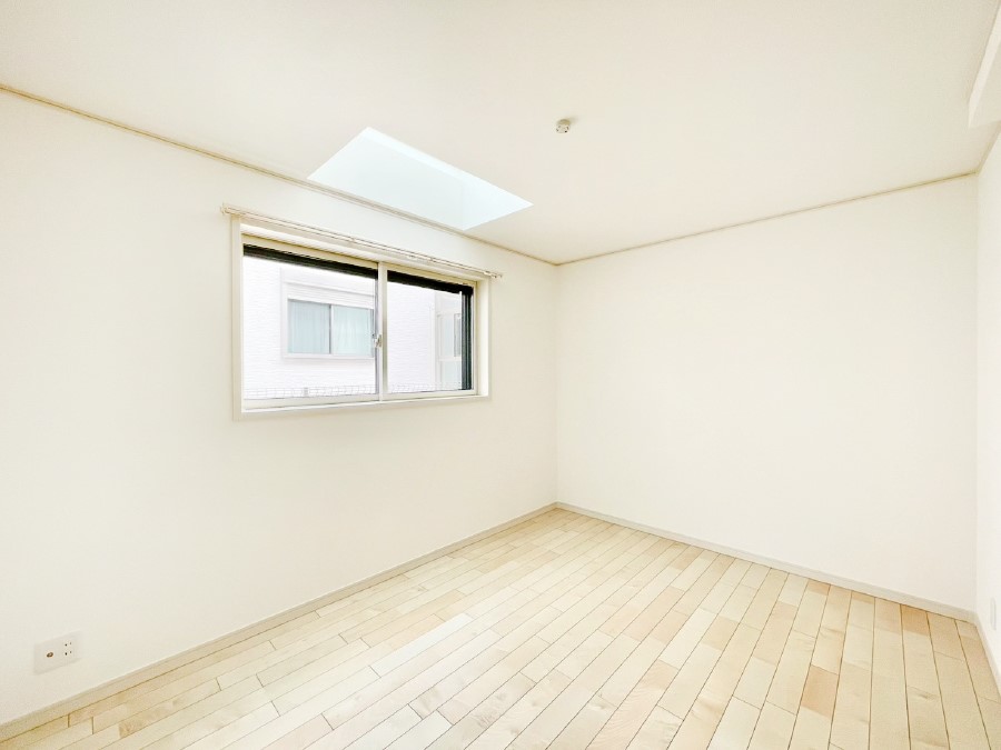 ̑ gbvCgt̗mBŘāÂقƂǂ𖾂邭߂܂B  