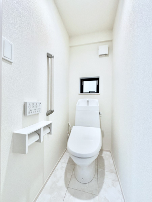 �g�C�� �E�H�V�����b�g�t���g�C����1�K��2�K���ꂼ��ɔz�u����Ă��ĂƂĂ��֗��ł��B 