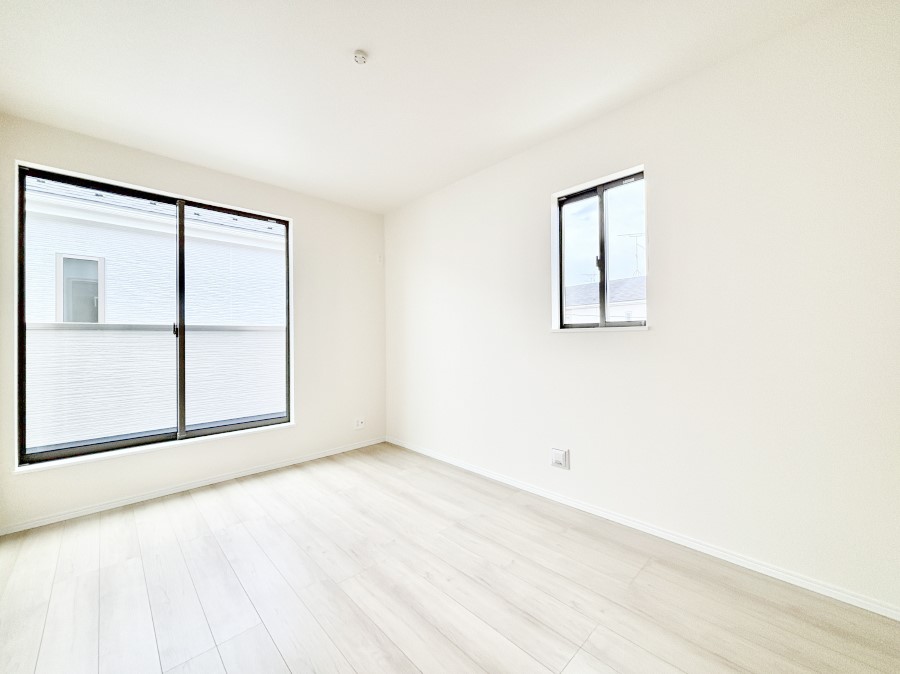 �q������ �Q�ʍ̌��Ŗ��邳�����ʂ��ǍD�I