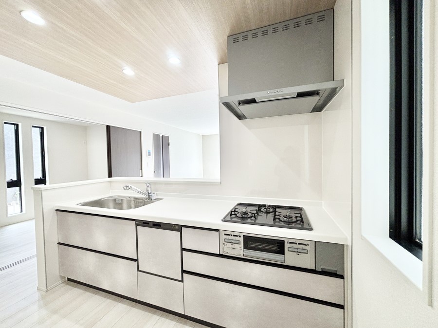 �L�b�`�� �����g���L�b�`��������A�g���₷�����������̂��₷���ɂ������܂����B 