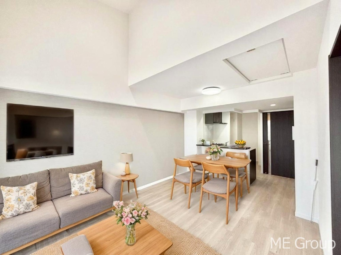 rO ͋Ĉkcj͉Ƒ݂Ȃ̉Kԁ@ƋCGł