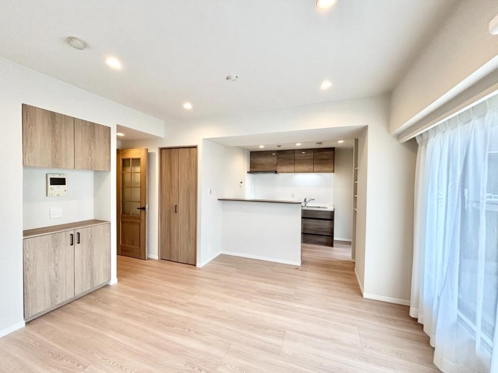 ���r���O ���K���Ƃ�Ƃ���f�U�C���������r���O�B