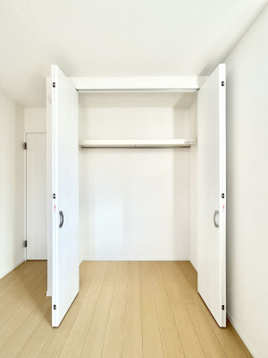 ���[ �����Ղ�̎��[�X�y�[�X�ŉ��K�ɕ�点���� 