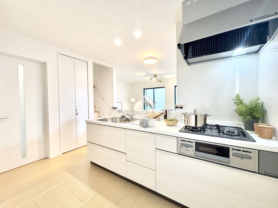 �L�b�`�� �������������I�ɁA�y�����I�V�X�e���L�b�`��  