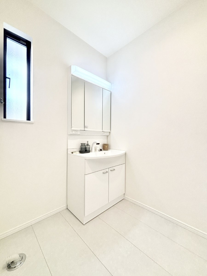 ���ʑ�E���ʏ� ���邢���ʏ��͖����̐g�x�x���y�����ł����Ⴂ�����ł��B