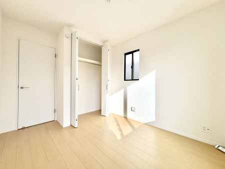 �q������ �q�������ɂ��������߂Ȏ��[�X�y�[�X�����Ղ�̋���